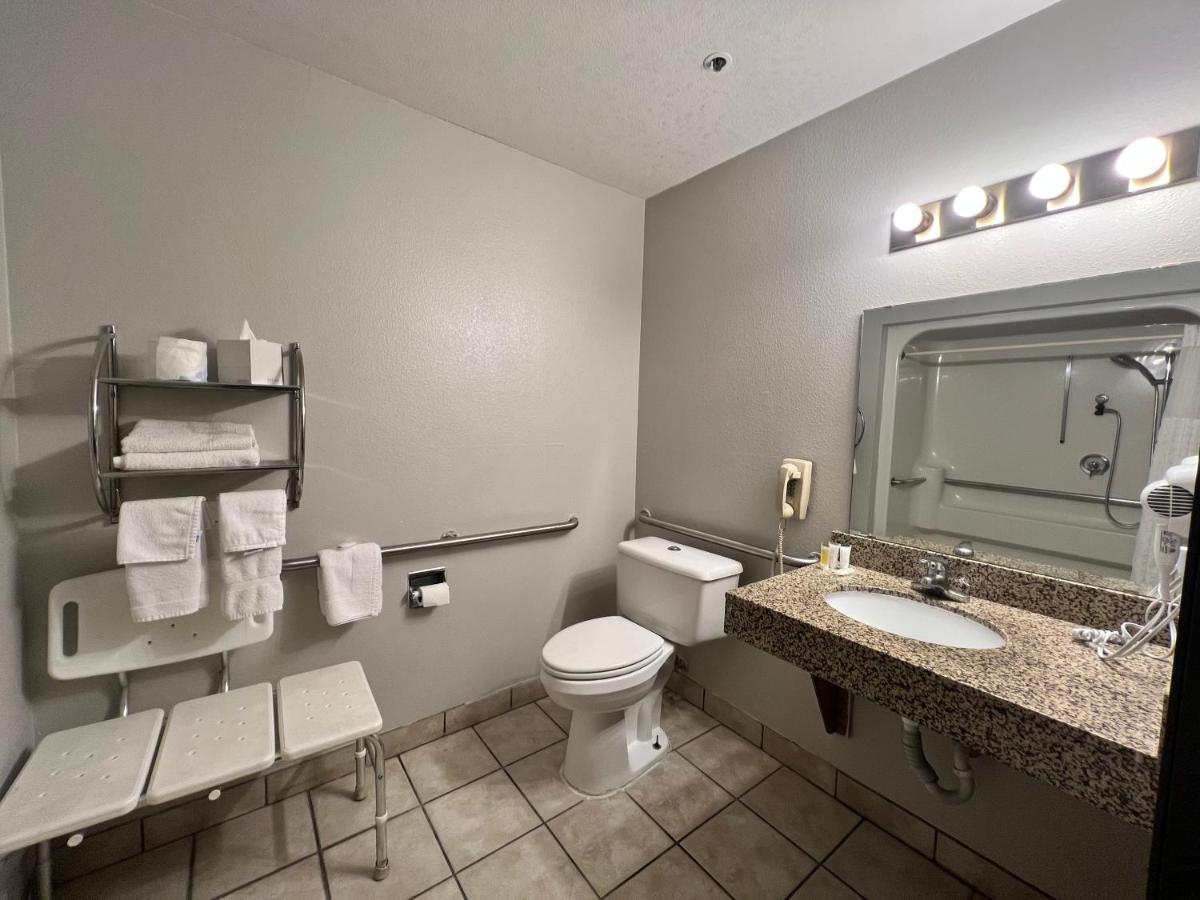 | Days Inn by Wyndham Clearfield