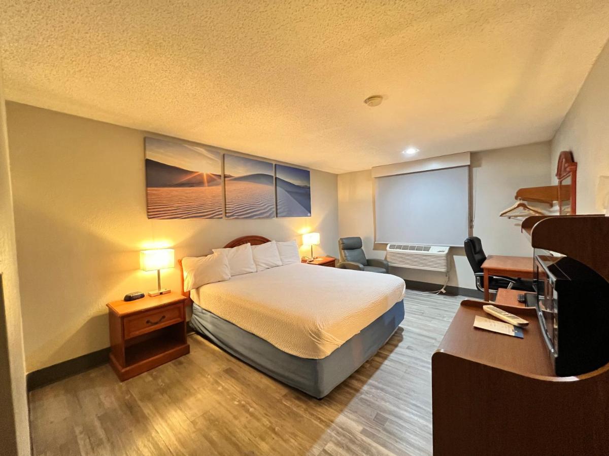 | Days Inn by Wyndham Clearfield