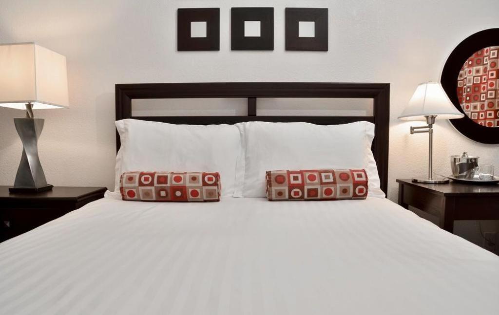  | El Primero Boutique Hotel