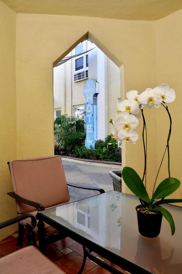  | El Primero Boutique Hotel