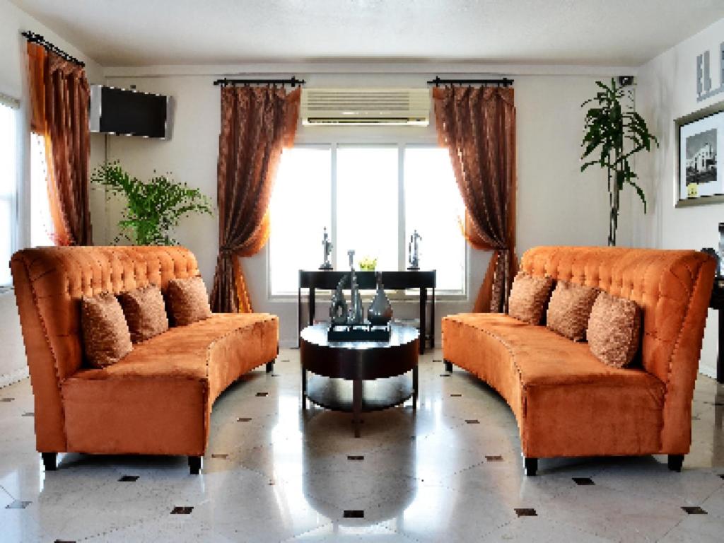  | El Primero Boutique Hotel
