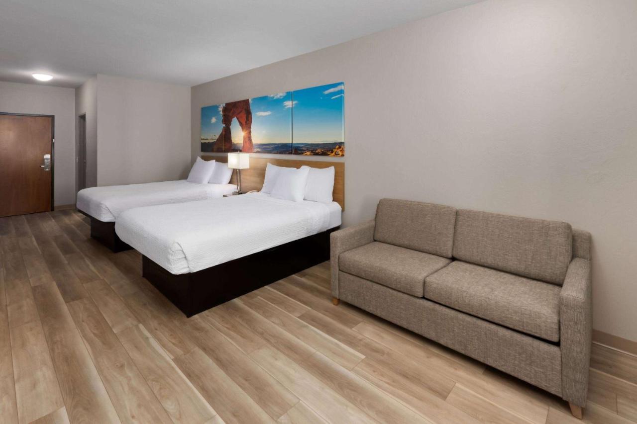 Deluxe Queen Room with Two Queen Beds - Non-Smoking at Days Inn by Wyndham Oklahoma City