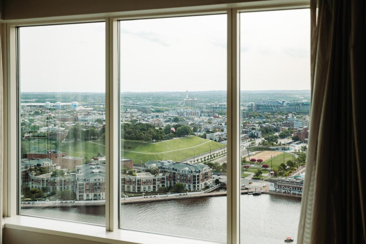 King or Double Room with Harbor View at Baltimore Marriott Waterfront