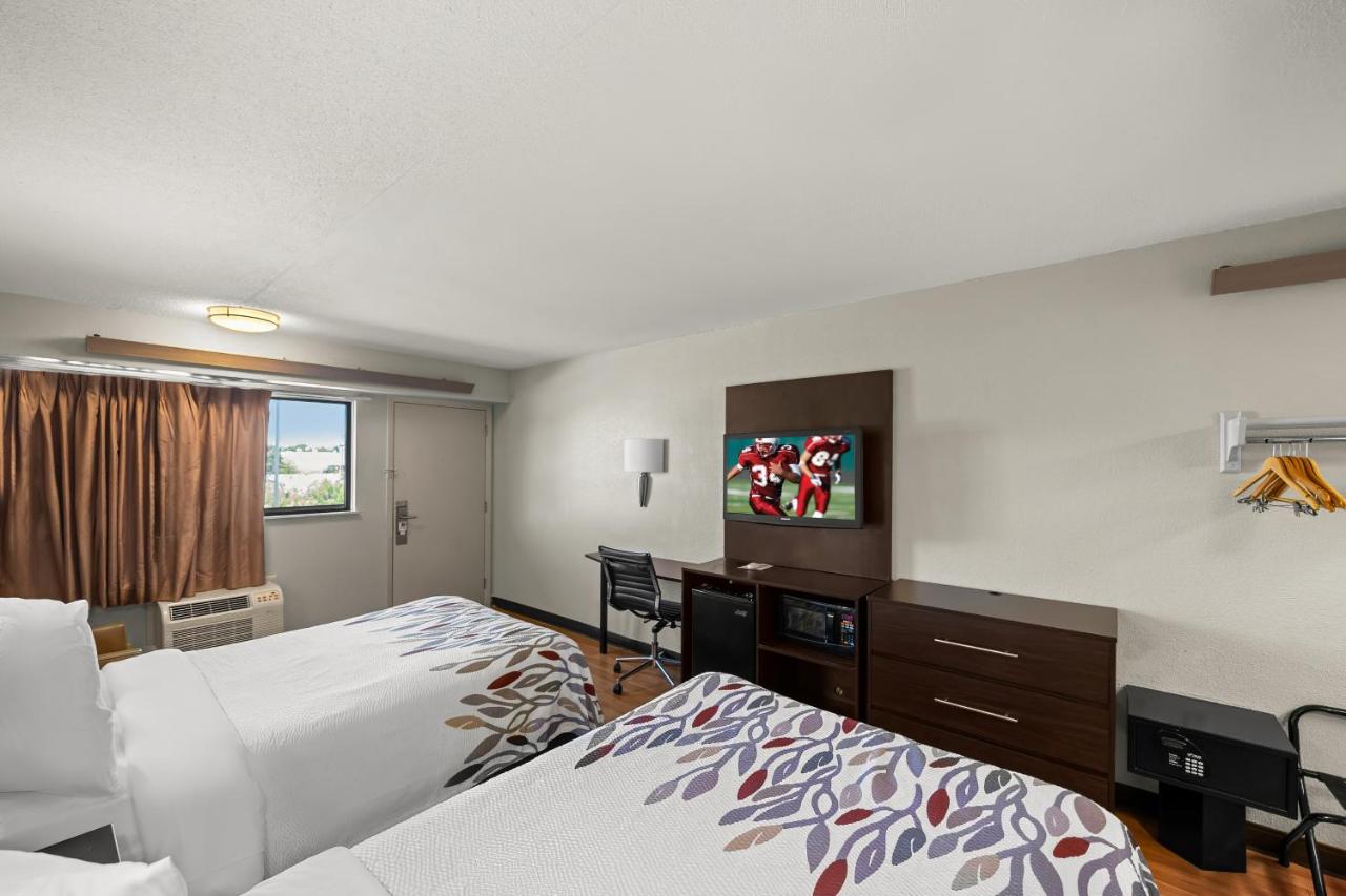 Deluxe Room with Two Double Beds Non-Smoking at Red Roof Inn Dallas - DFW Airport North
