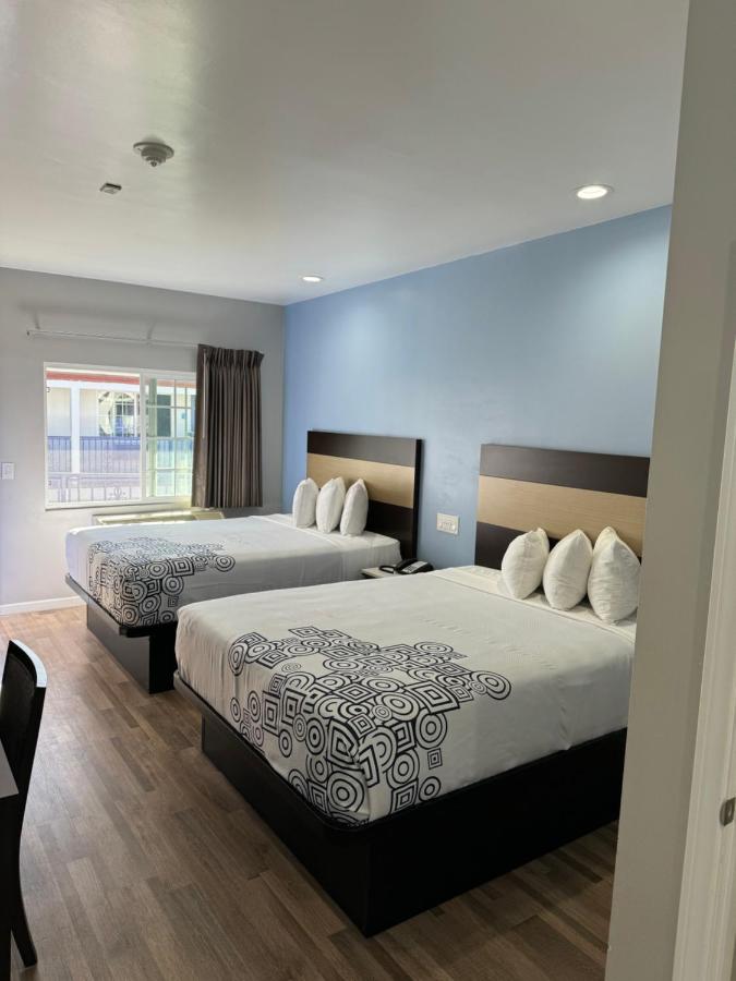  | Moonlite Inn
