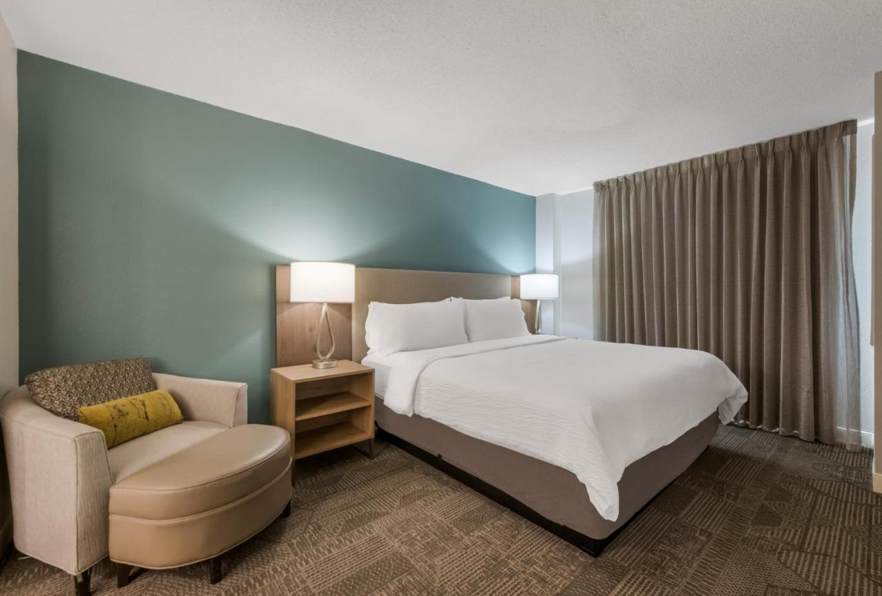Two-Bedroom Suite Disability Access Tub - Non-Smoking at Staybridge Suites Chesapeake by IHG