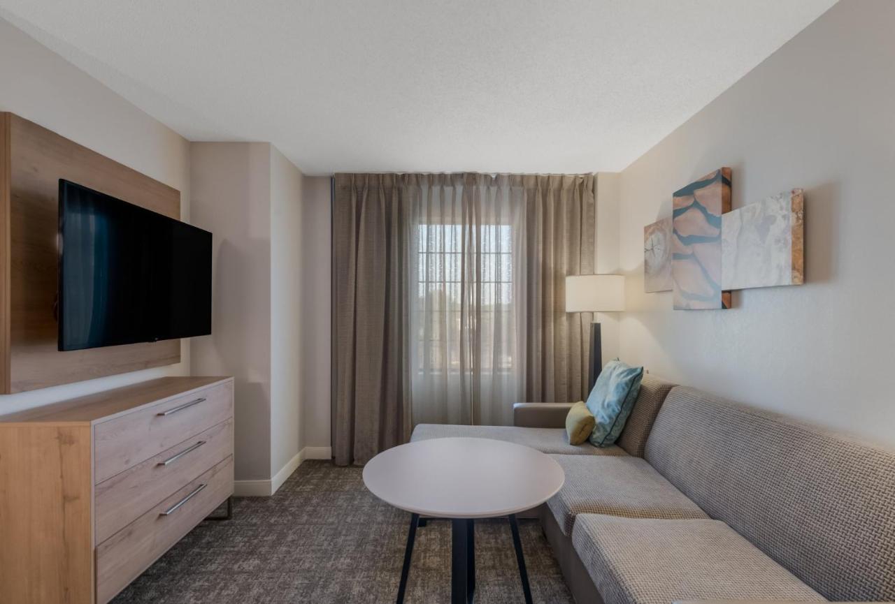| Staybridge Suites Chesapeake, an IHG Hotel