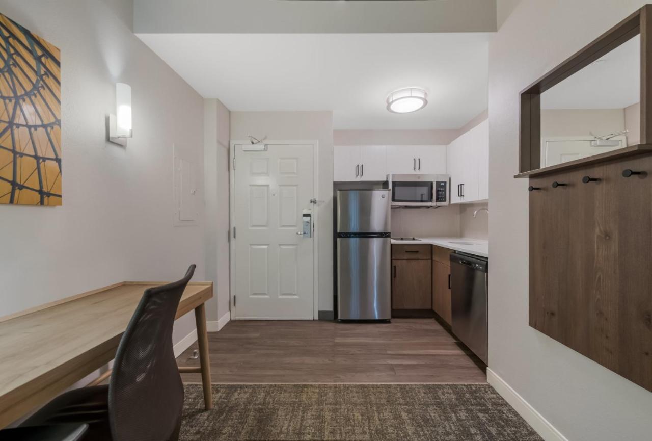 | Staybridge Suites Chesapeake, an IHG Hotel