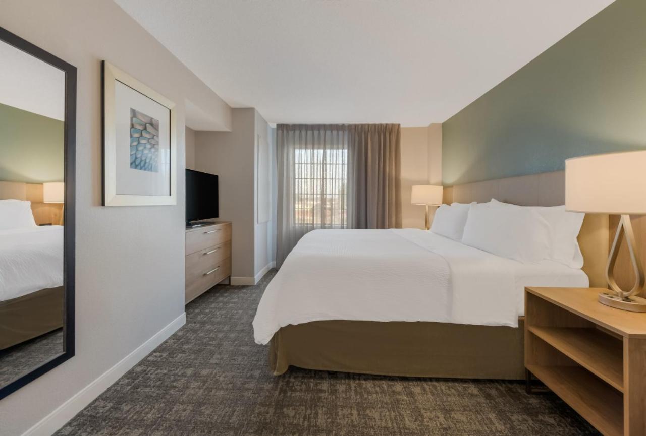 | Staybridge Suites Chesapeake, an IHG Hotel