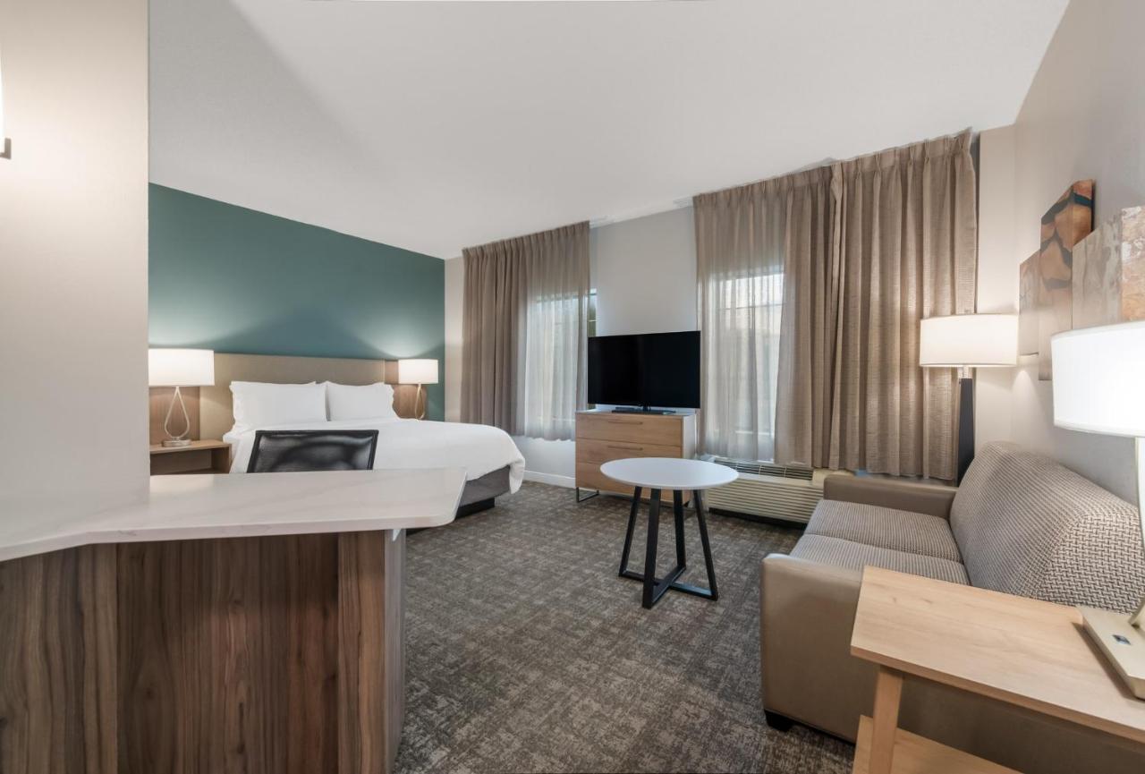 | Staybridge Suites Chesapeake, an IHG Hotel