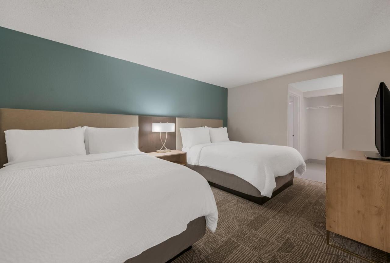 Two-Bedroom Suite Disability Access Tub - Non-Smoking at Staybridge Suites Chesapeake by IHG