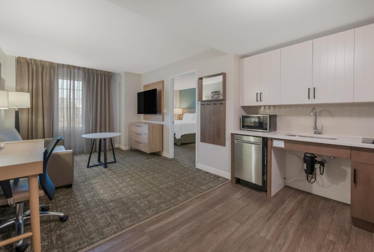 | Staybridge Suites Chesapeake, an IHG Hotel