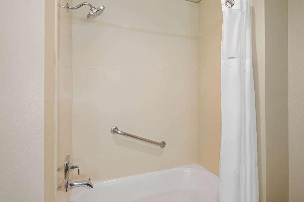 Deluxe Executive King Room - Non-Smoking at La Quinta Inn & Suites by Wyndham Idaho Falls/Ammon