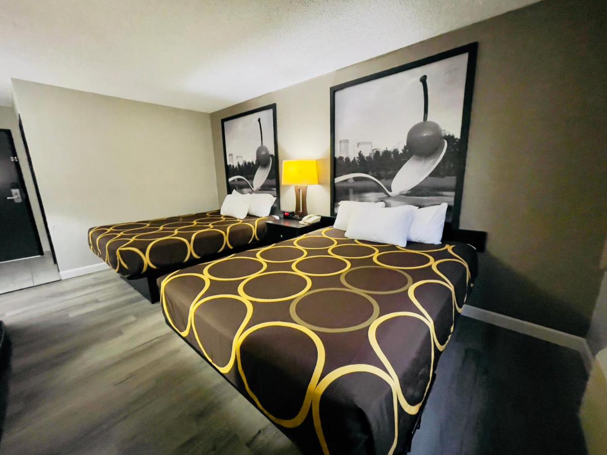 Queen Room with Two Queen Beds - Non-Smoking at Super 8 by Wyndham Shakopee