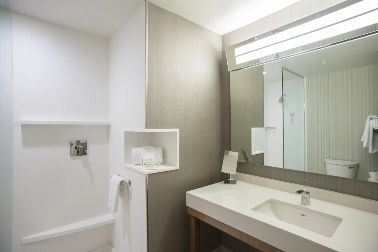 | Courtyard by Marriott Albany Clifton Park