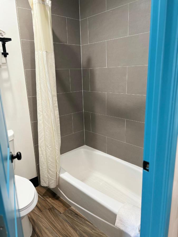 | Palm Inn Motel