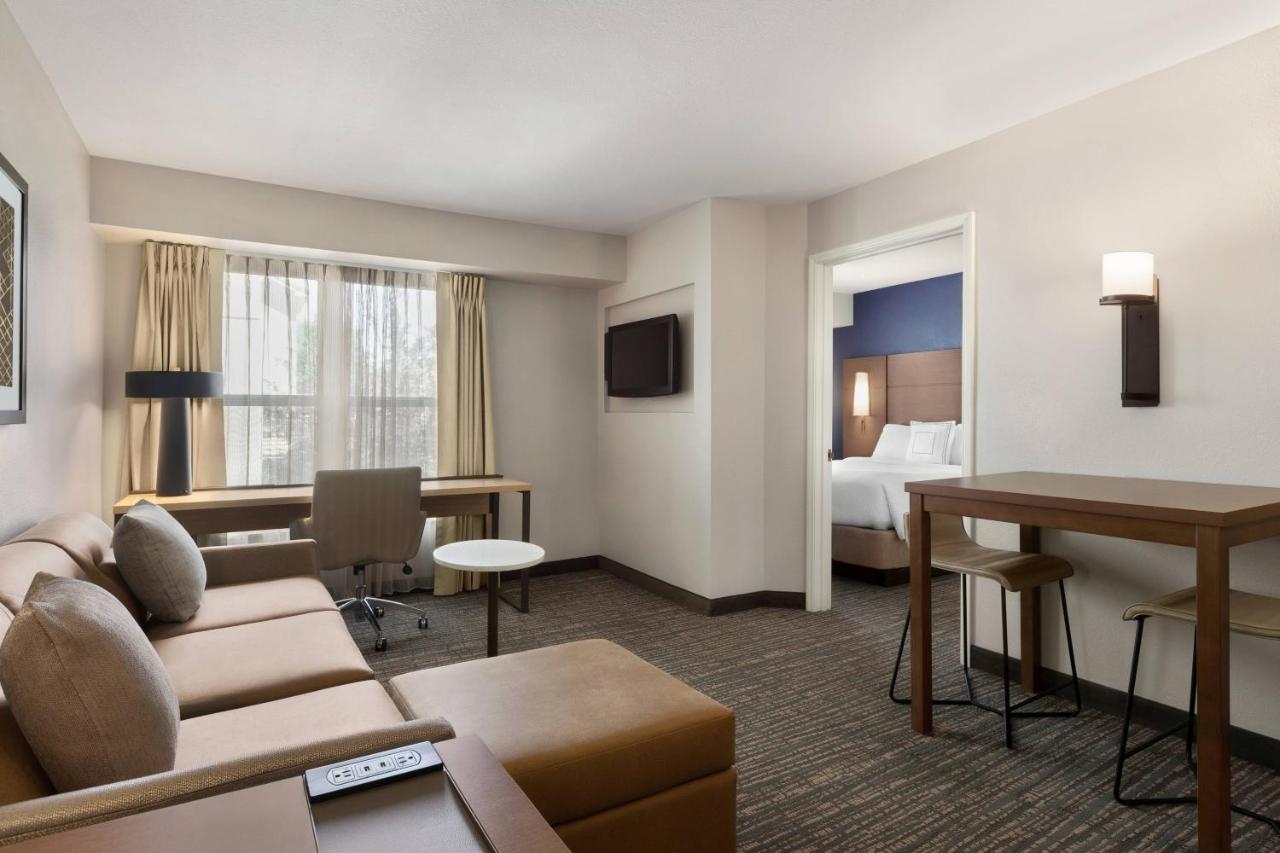 One-Bedroom Queen Suite with Sofa Bed at Residence Inn by Marriott San Jose South\/Morgan Hill