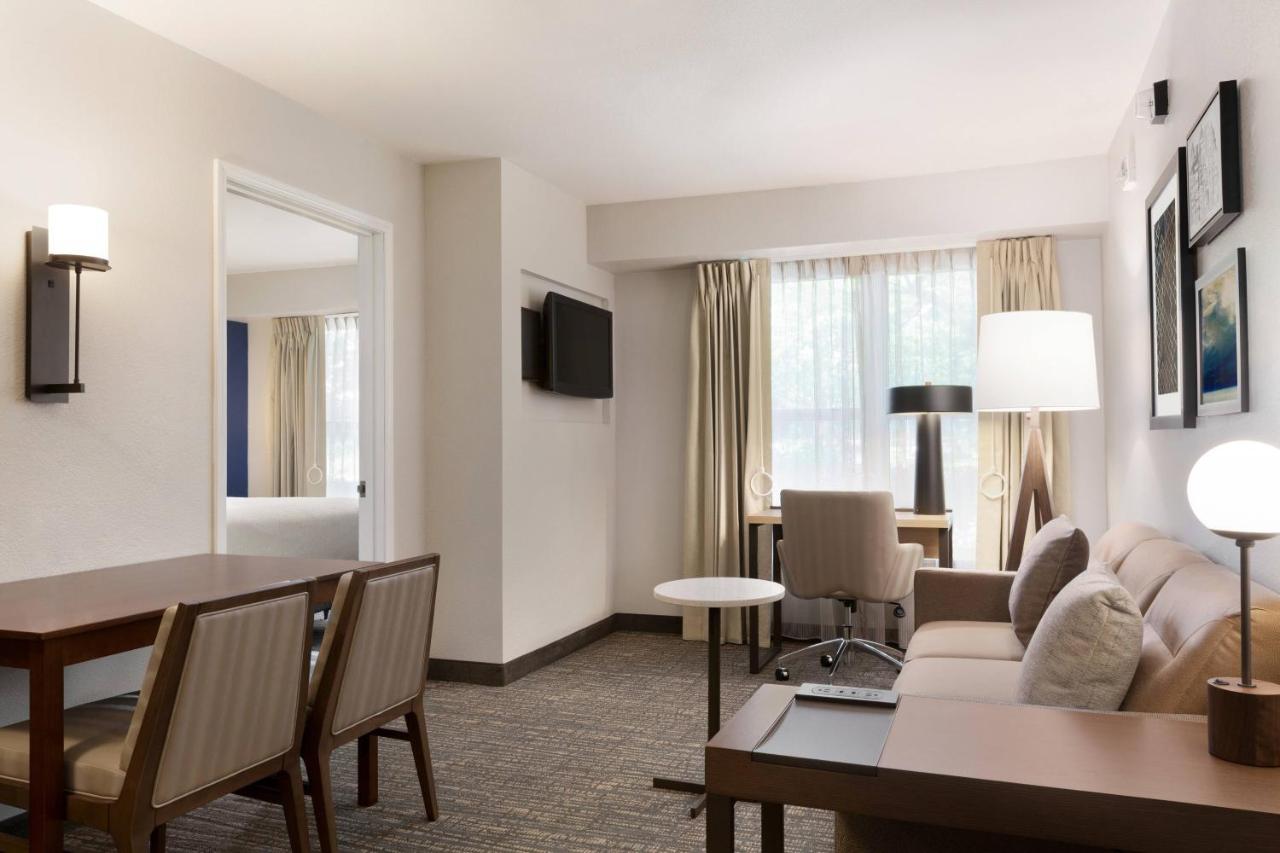 One-Bedroom Queen Suite with Sofa Bed at Residence Inn by Marriott San Jose South\/Morgan Hill
