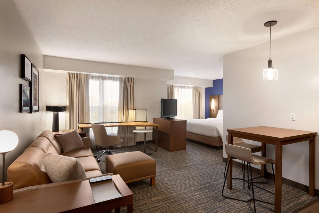 King Studio with Sofa Bed at Residence Inn by Marriott Chicago Bloomingdale