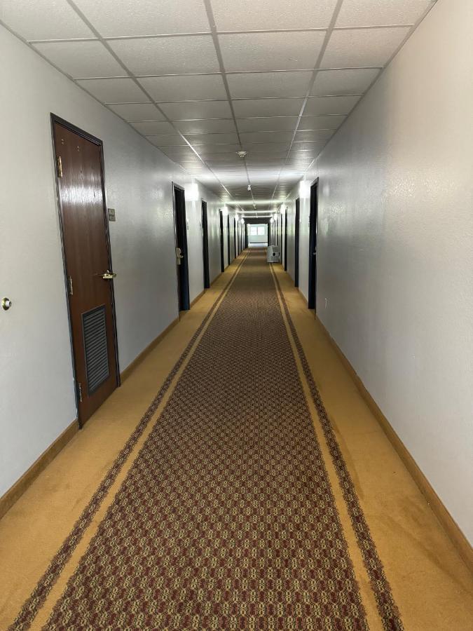 | Star City Inn & Suites
