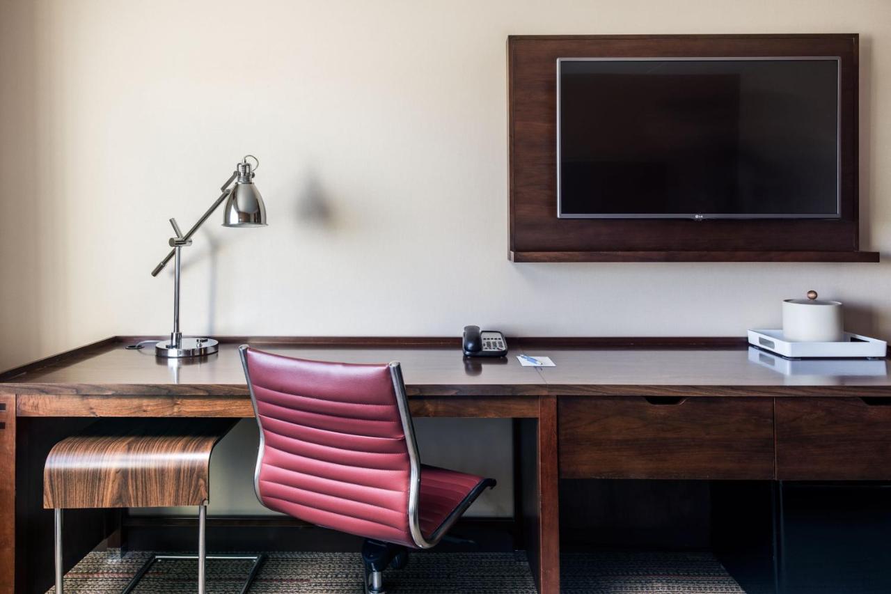 | Four Points By Sheraton At Phoenix Mesa Gateway Airport