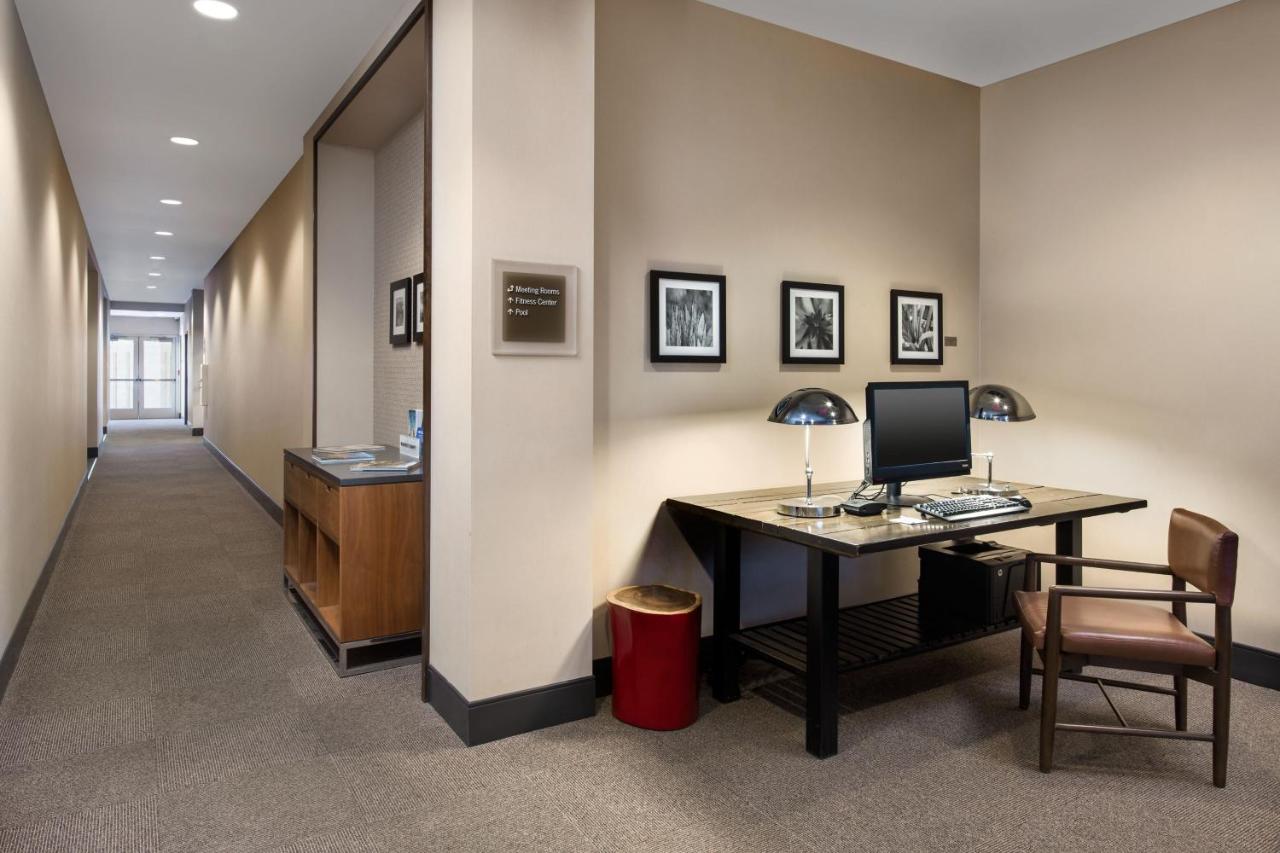 | Four Points By Sheraton At Phoenix Mesa Gateway Airport