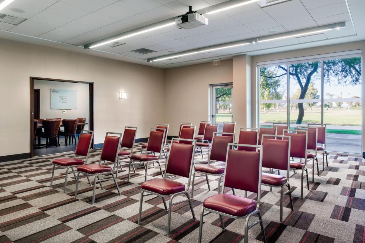 | Four Points By Sheraton At Phoenix Mesa Gateway Airport