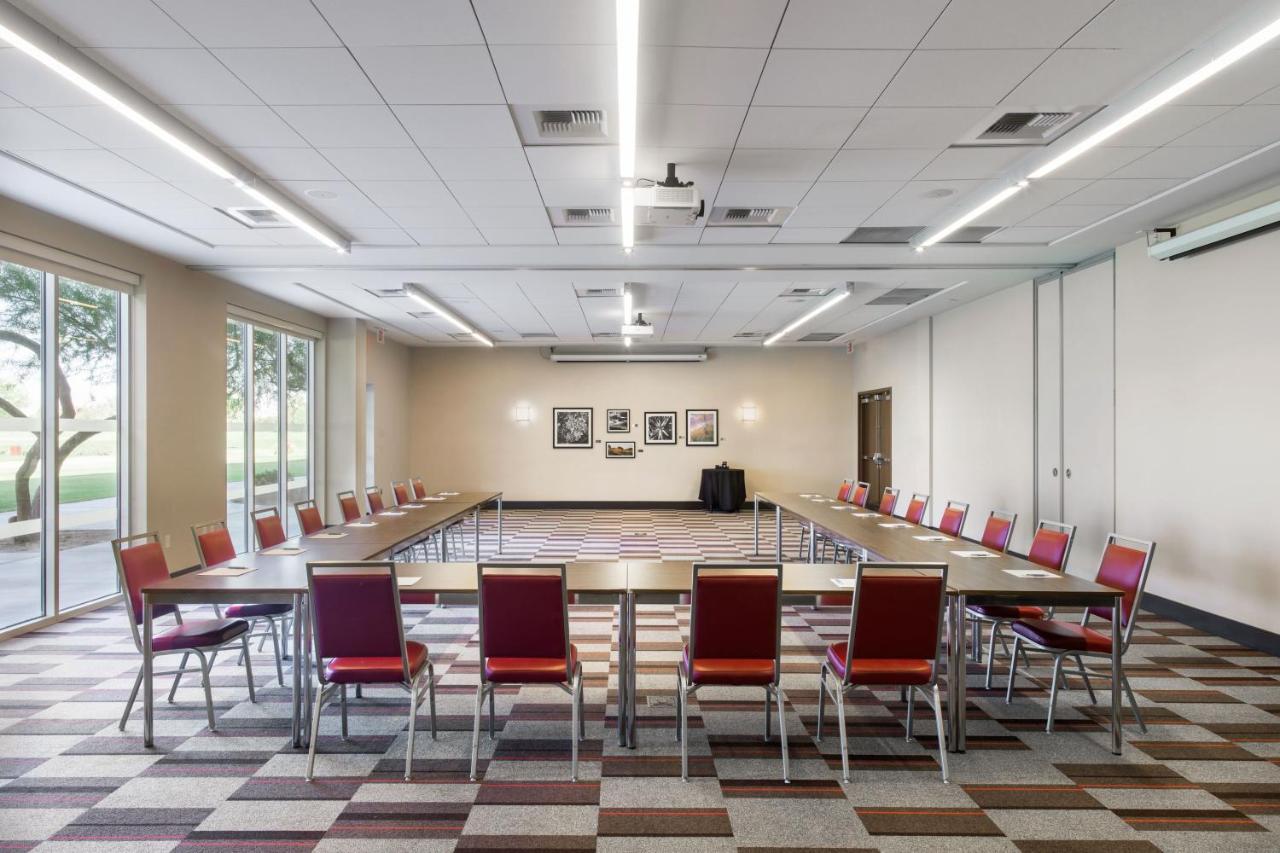 | Four Points By Sheraton At Phoenix Mesa Gateway Airport