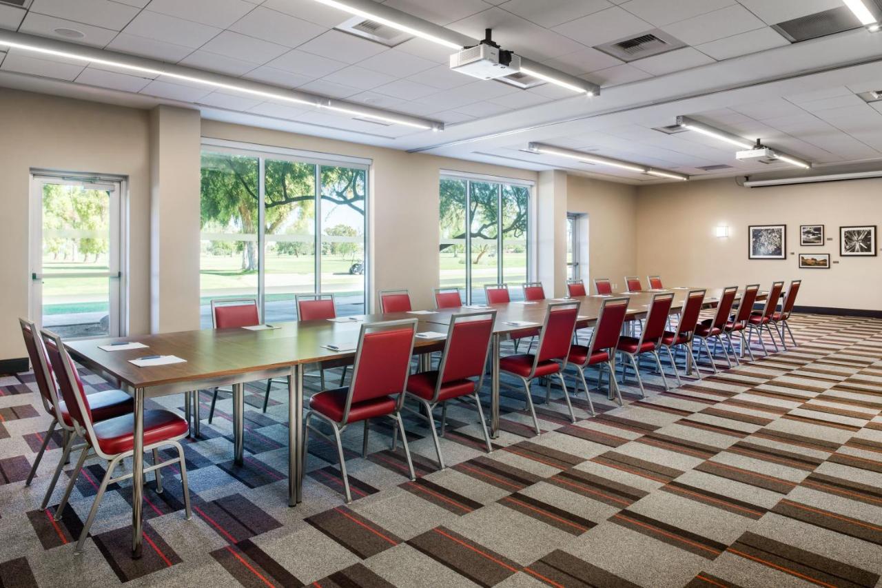 | Four Points By Sheraton At Phoenix Mesa Gateway Airport
