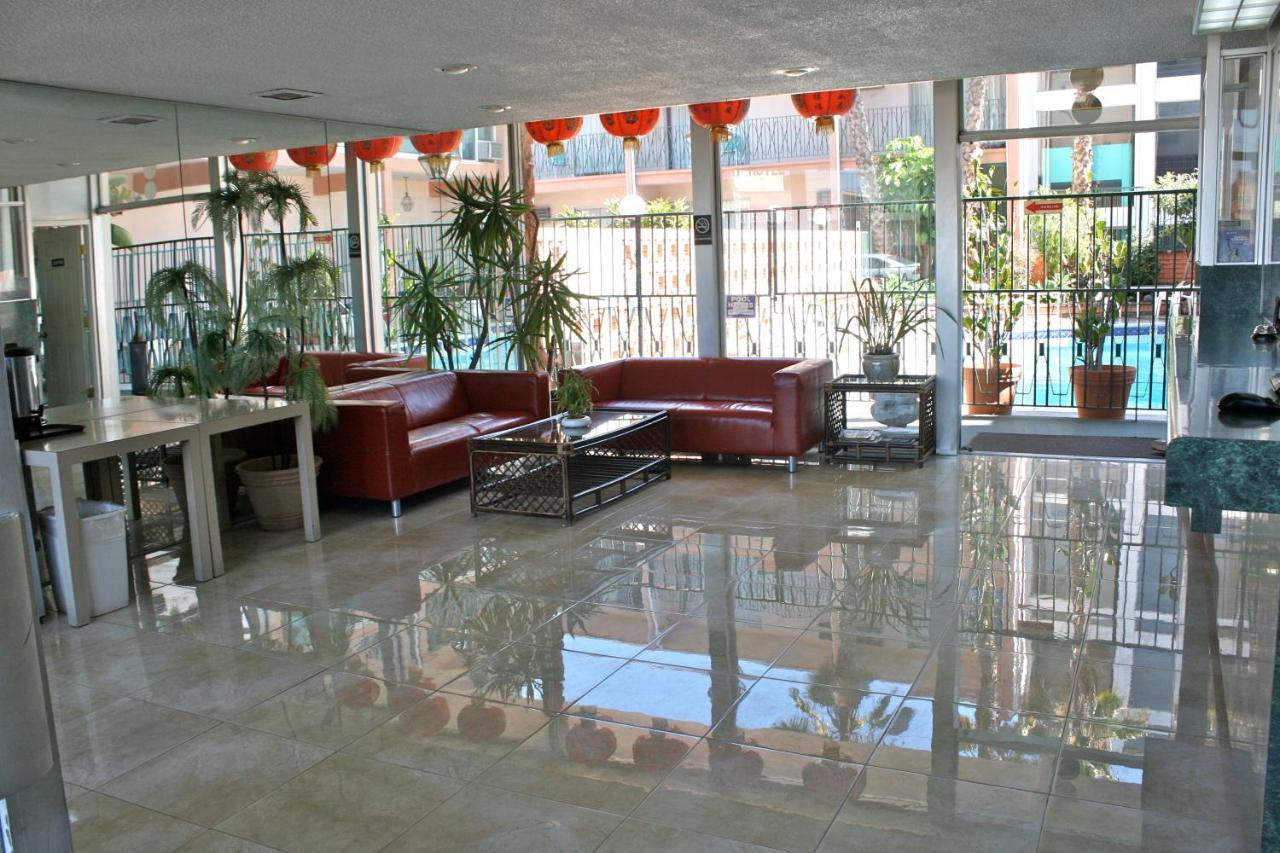  | Royal Century Hotel at LAX