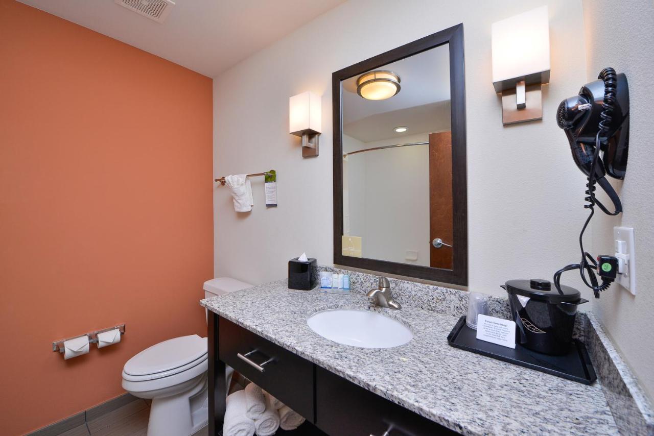 | Sleep Inn & Suites Austin – Tech Center