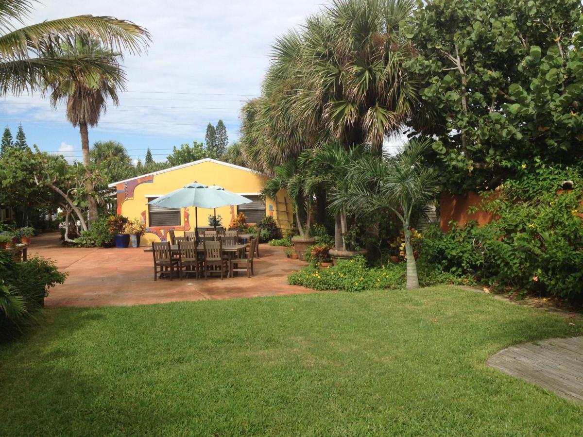  | Beach Place Guesthouses