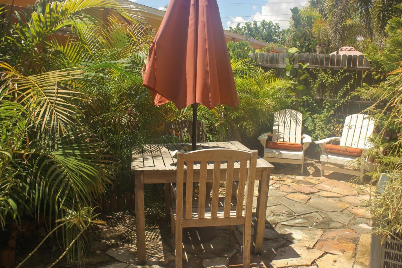  | Beach Place Guesthouses