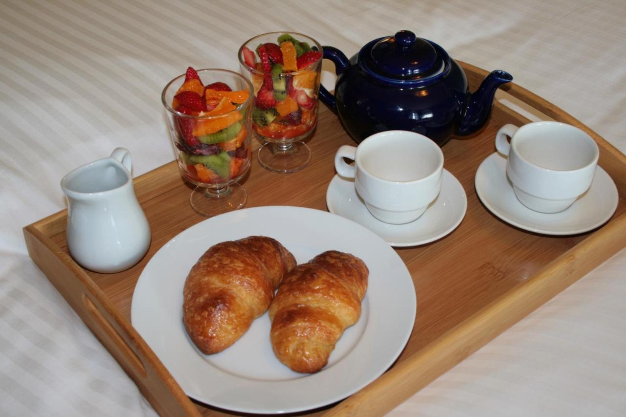 | La Bastide Bed and Breakfast