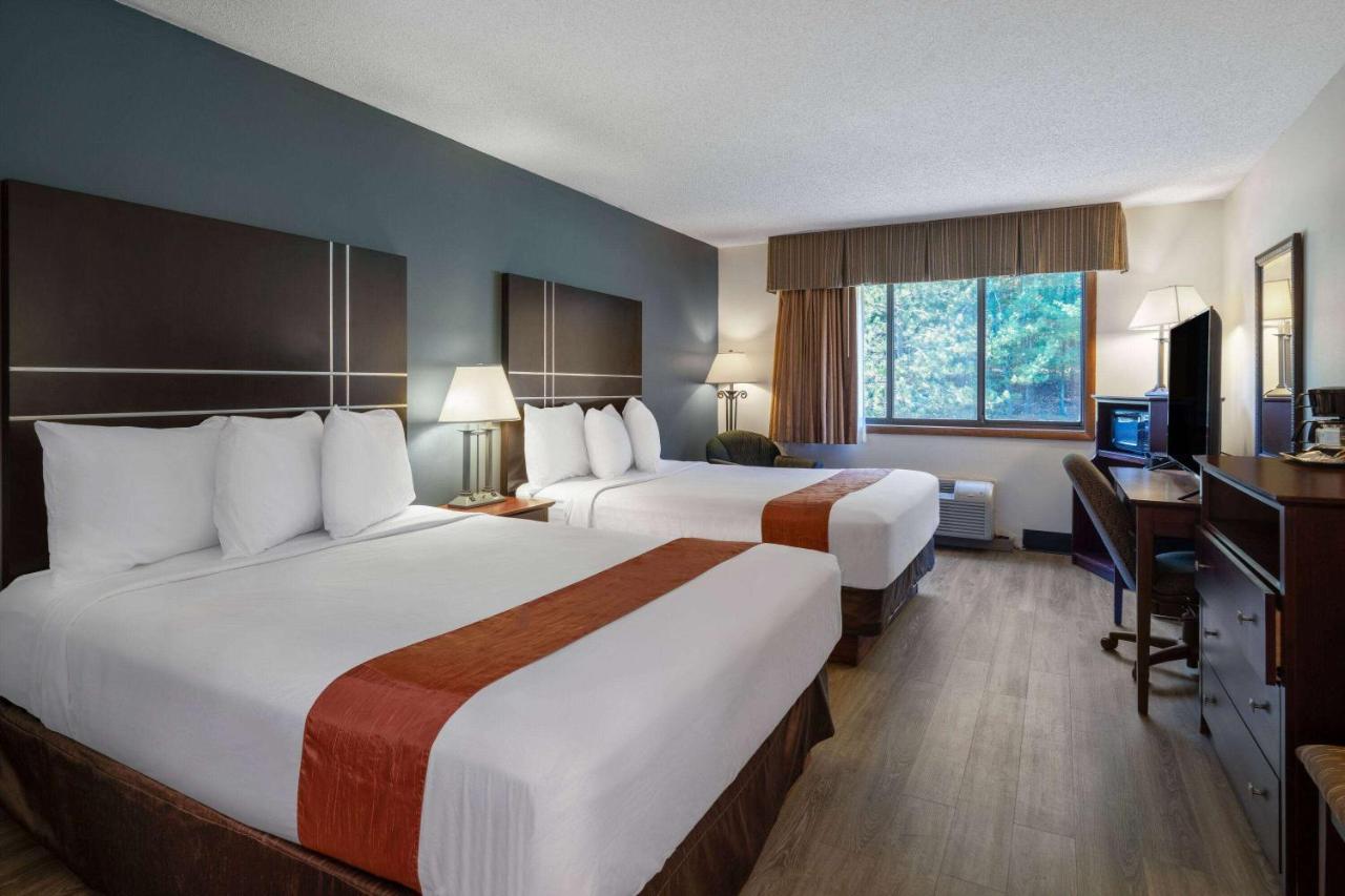 Queen Room with Two Queen Beds - Non-Smoking at Travelodge by Wyndham Merrill