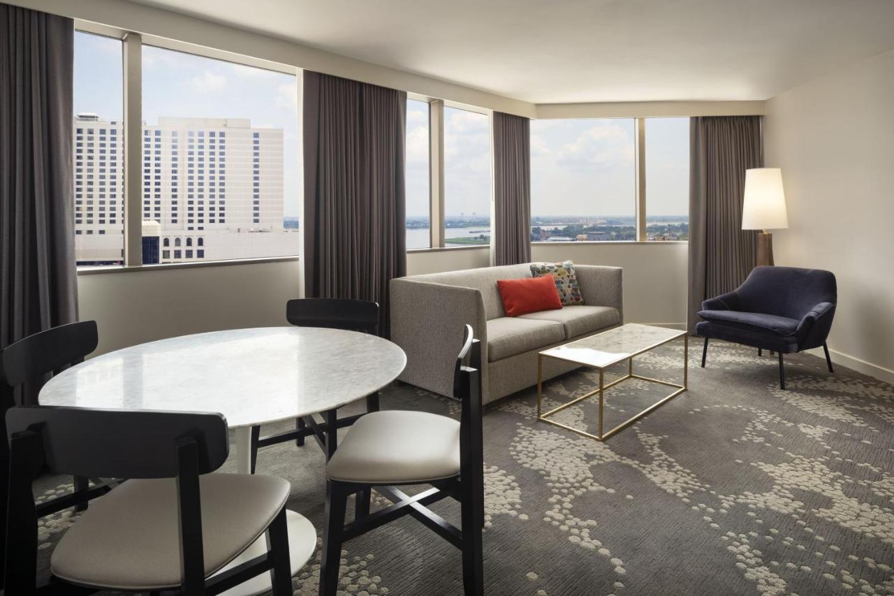Corner King Suite, 1 Bedroom Suite, 1 King, Corner room at Le Méridien New Orleans
