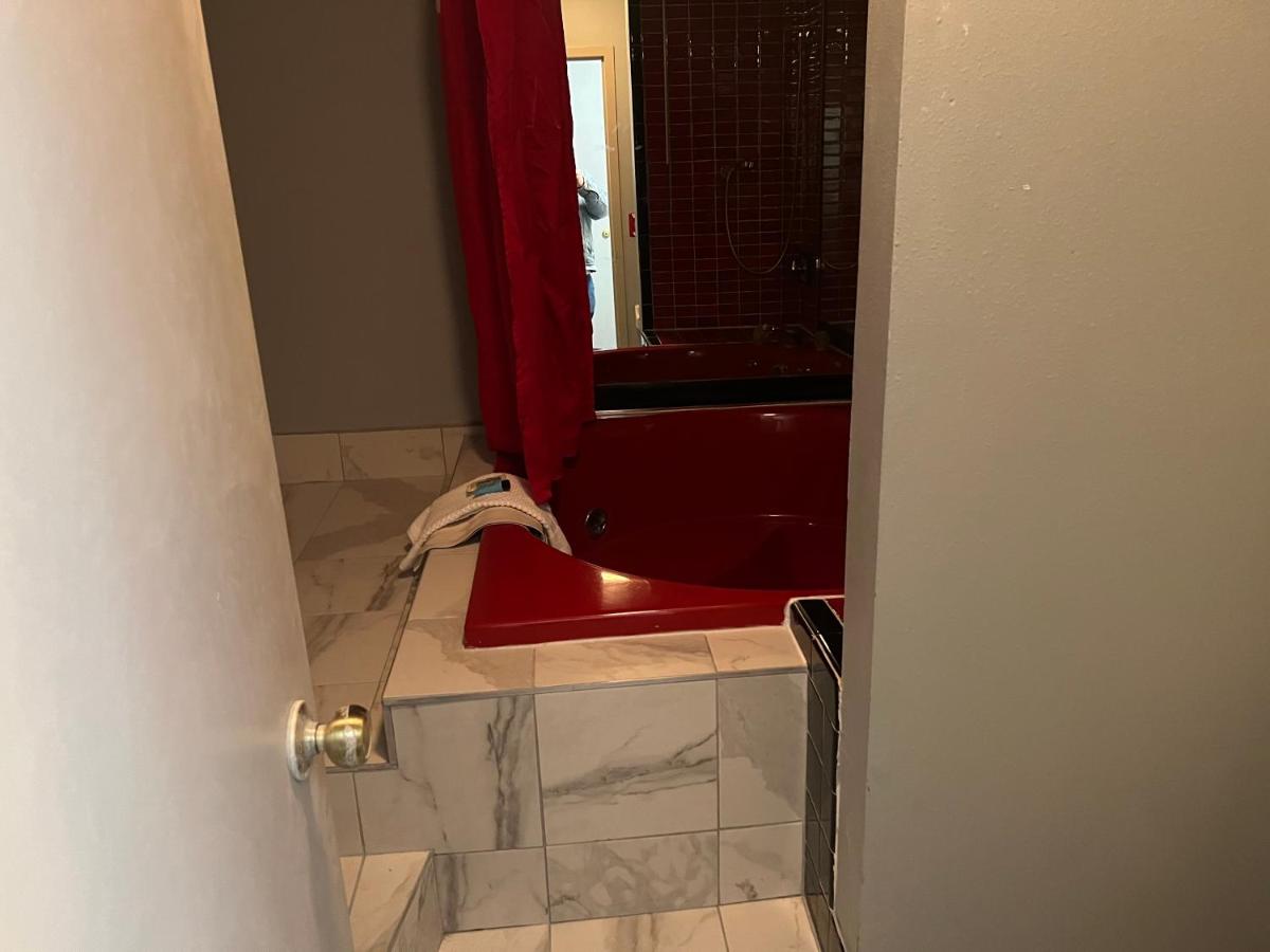 | The Ridge Motor Inn