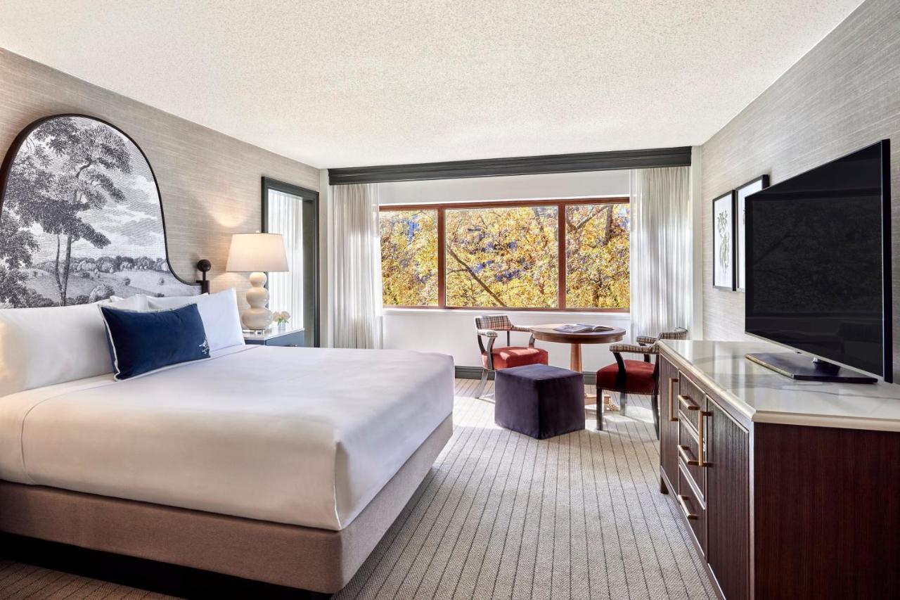 Suite 1 King Bed at Omni Charlottesville Hotel