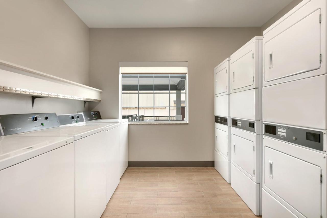  | Candlewood Suites Harrisburg