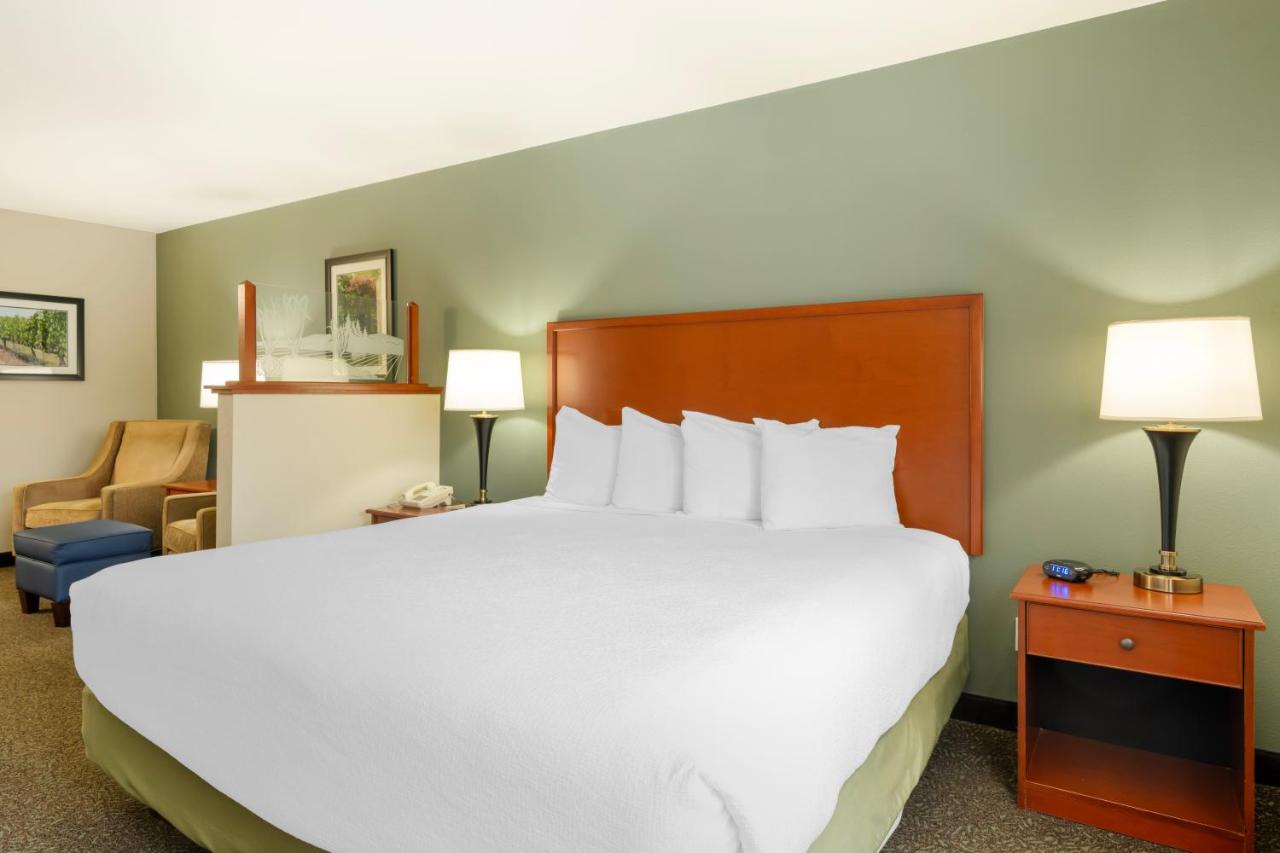 King Room at Best Western Plus Walla Walla Suites Inn