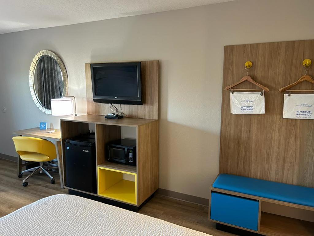 | Days Inn by Wyndham St George