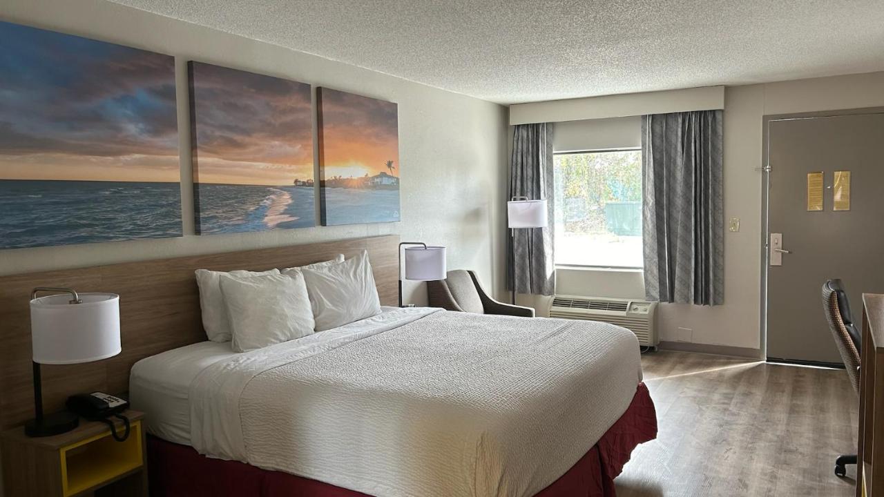 | Days Inn by Wyndham St George