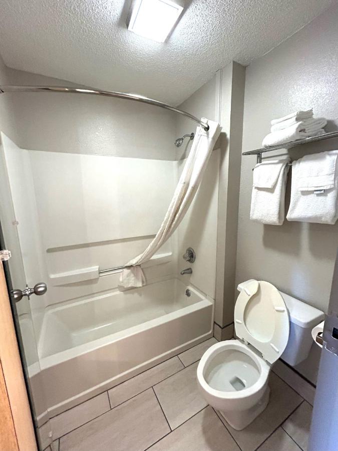 | Days Inn by Wyndham St George