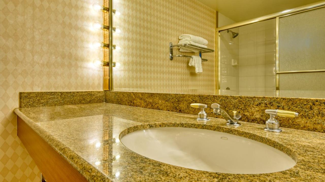 2 Queen Suite at Masquerade Tower at Rio Hotel & Casino