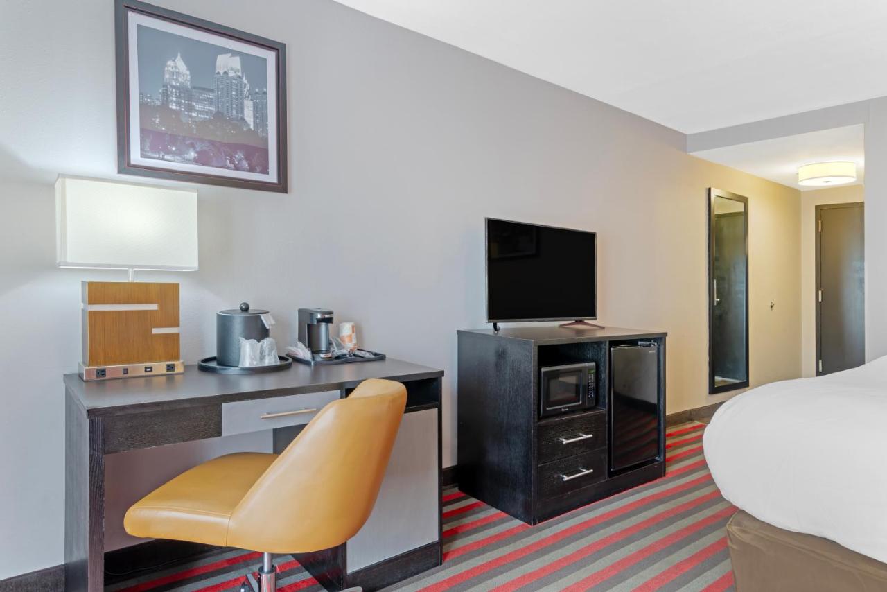  | Comfort Inn & Suites Carrollton