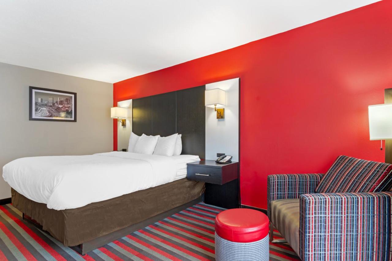 King Room - Non-Smoking at Comfort Inn & Suites Carrollton