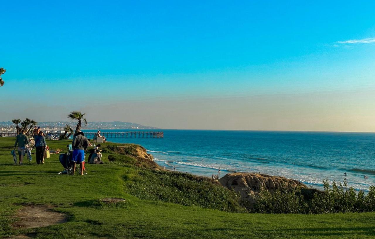 | ITH Beach Bungalow Surf Hostel San Diego