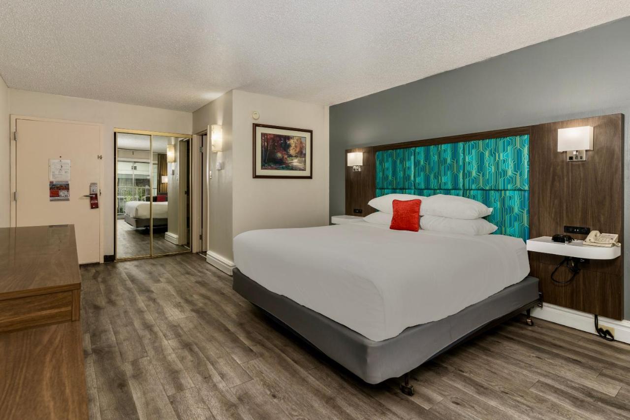 Standard King Room at Red Lion Hotel Pocatello