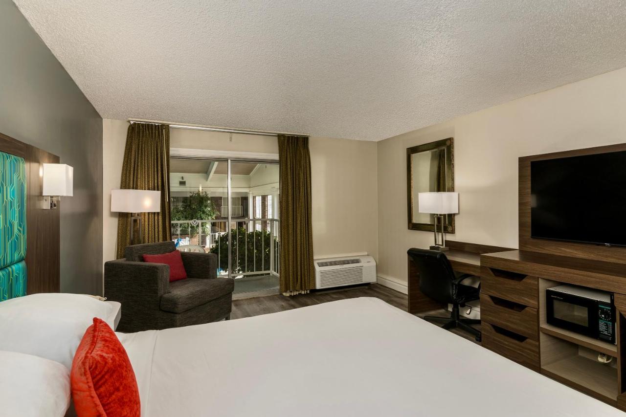Standard King Room at Red Lion Hotel Pocatello