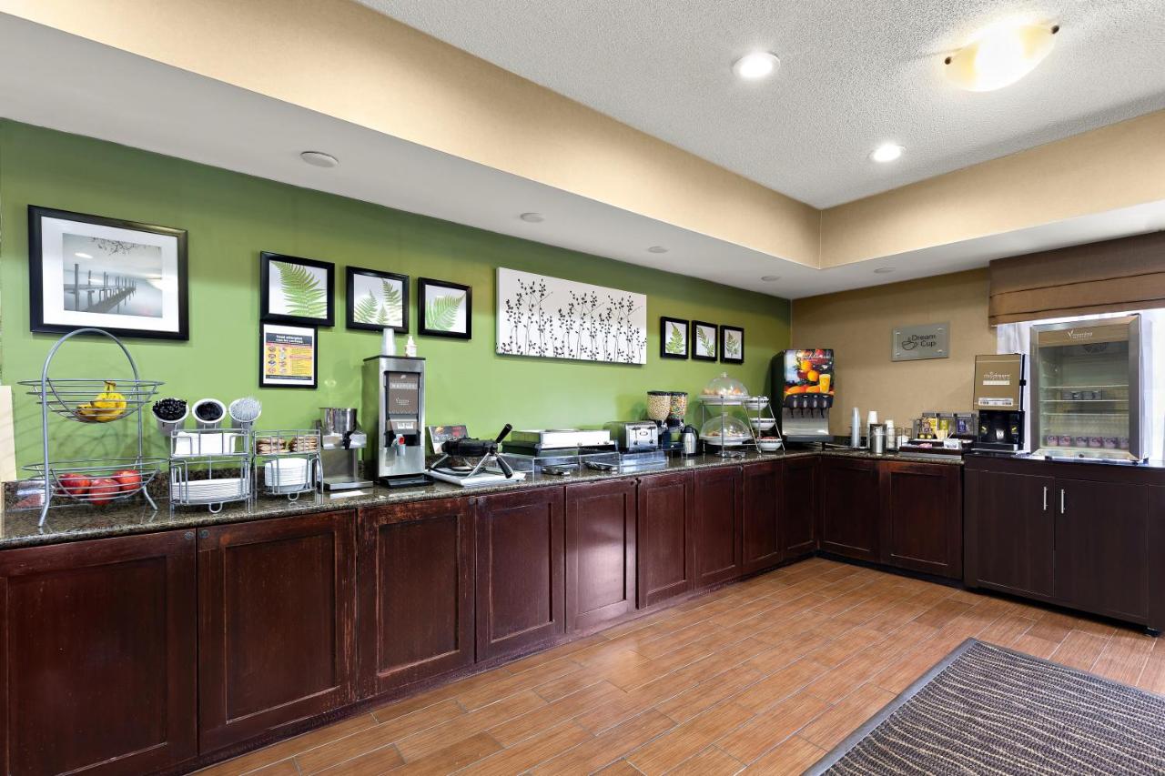 | Sleep Inn & Suites near Joint Base Andrews-Washington Area